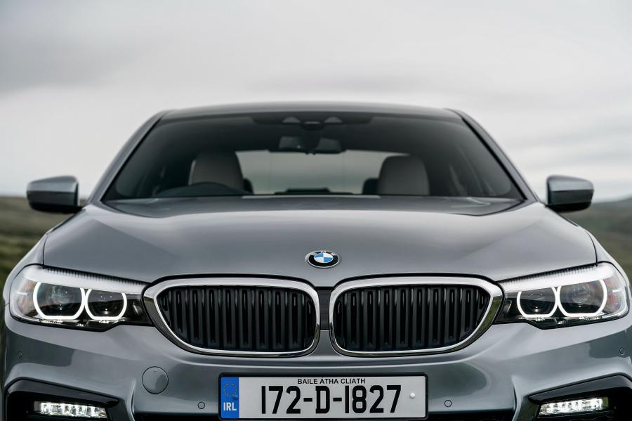 Детали экстерьера BMW 530e M Sport (G30) 2017 года  (UK) (фото 31 из 40)
